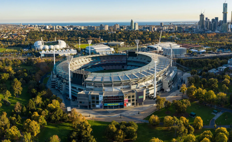 Melbourne Cricket Ground Pitch Report In Hindi